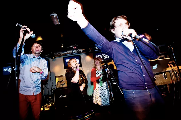 Bedroom Community Label Night og FM Belfast : Iceland Airwaves