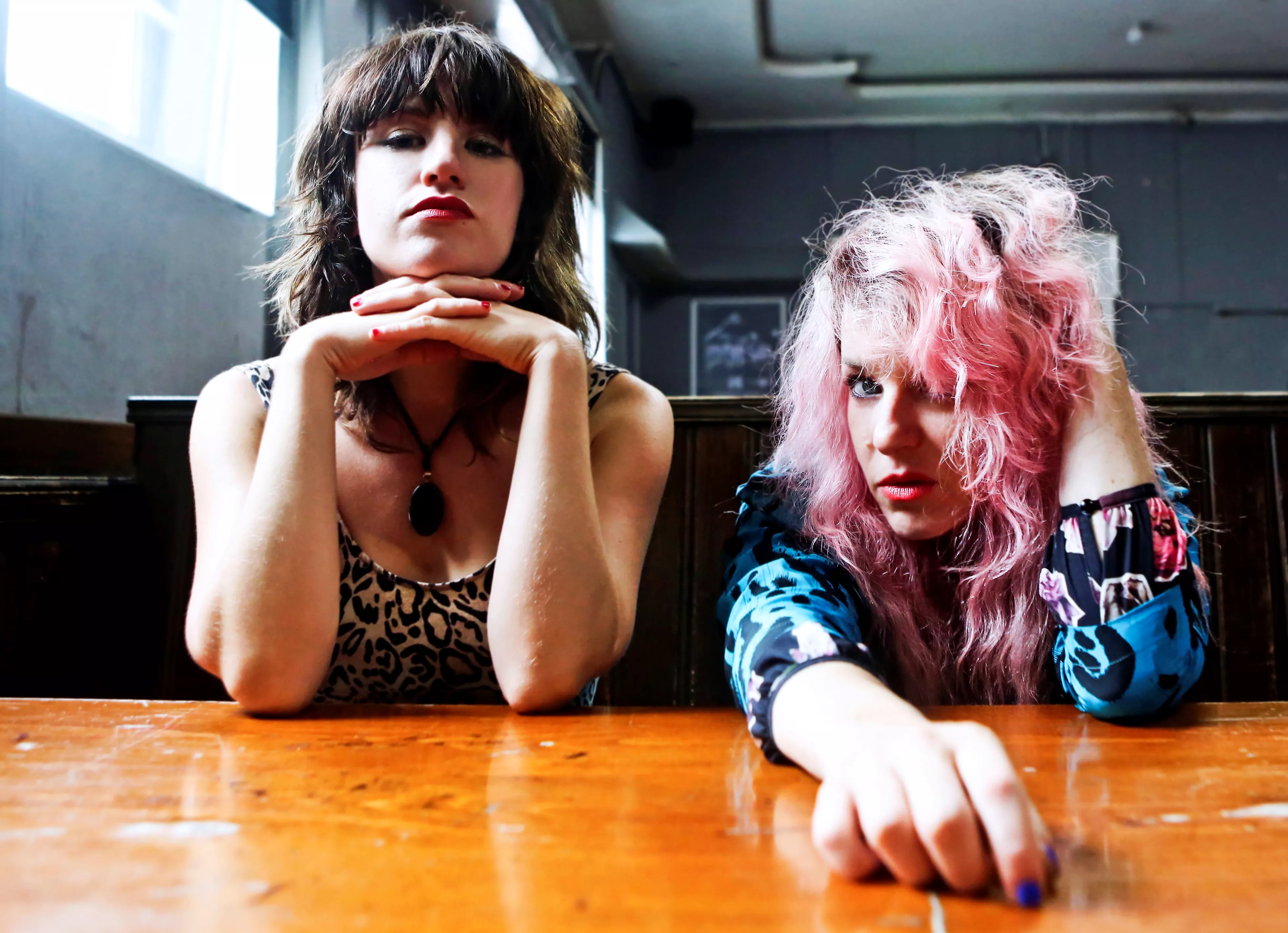 Prøver hardt å være både Rolling Stones, Tame Impala og Bikini Kill på en gang (Puh!)