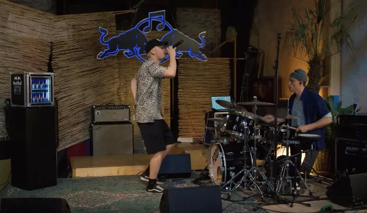 VIDEO: Dansk popsensation i tropisk GAFFA-session