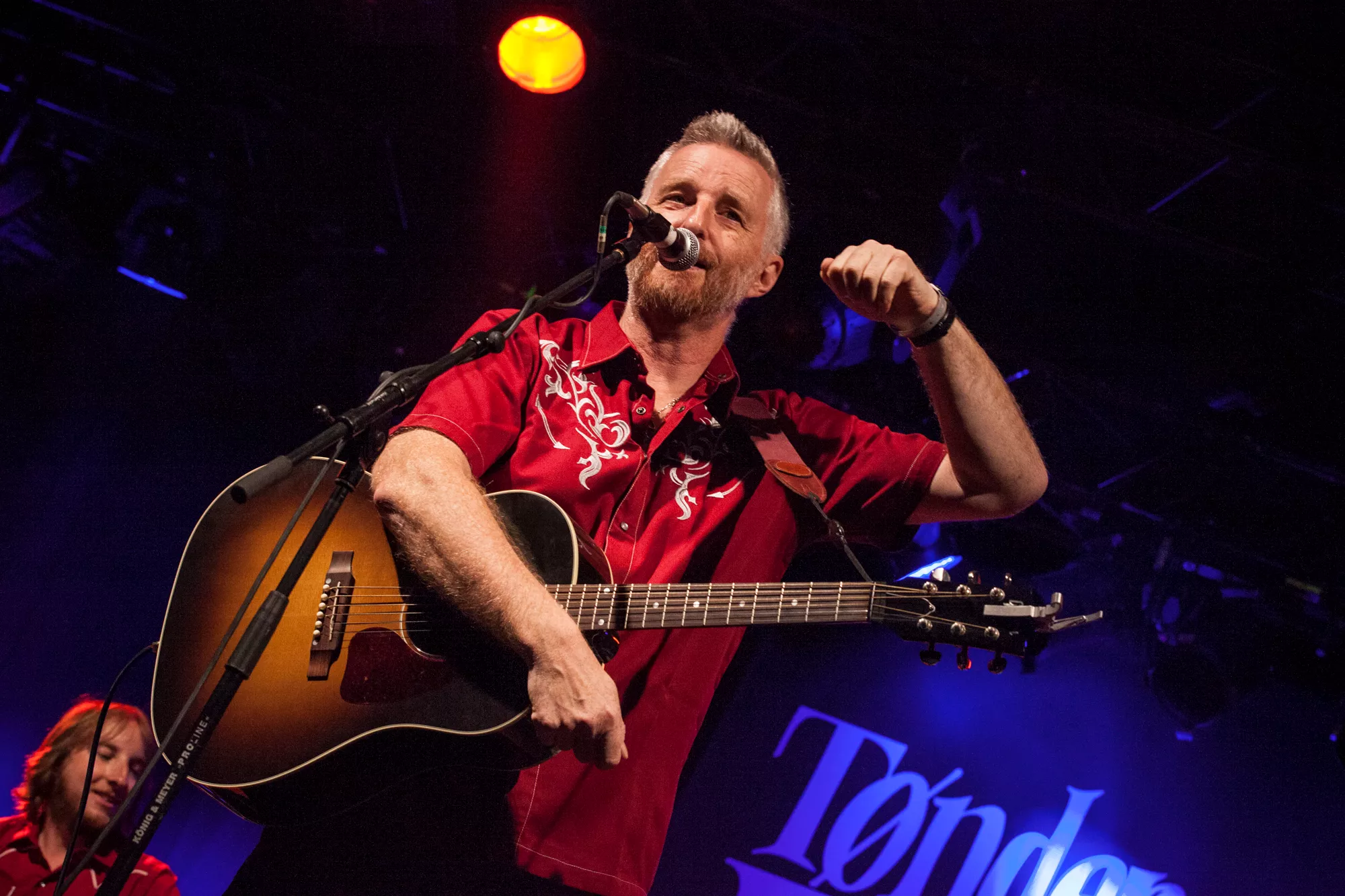 Billy Bragg tar tillbaka uttalande – ukrainska punkbandet gör avbön