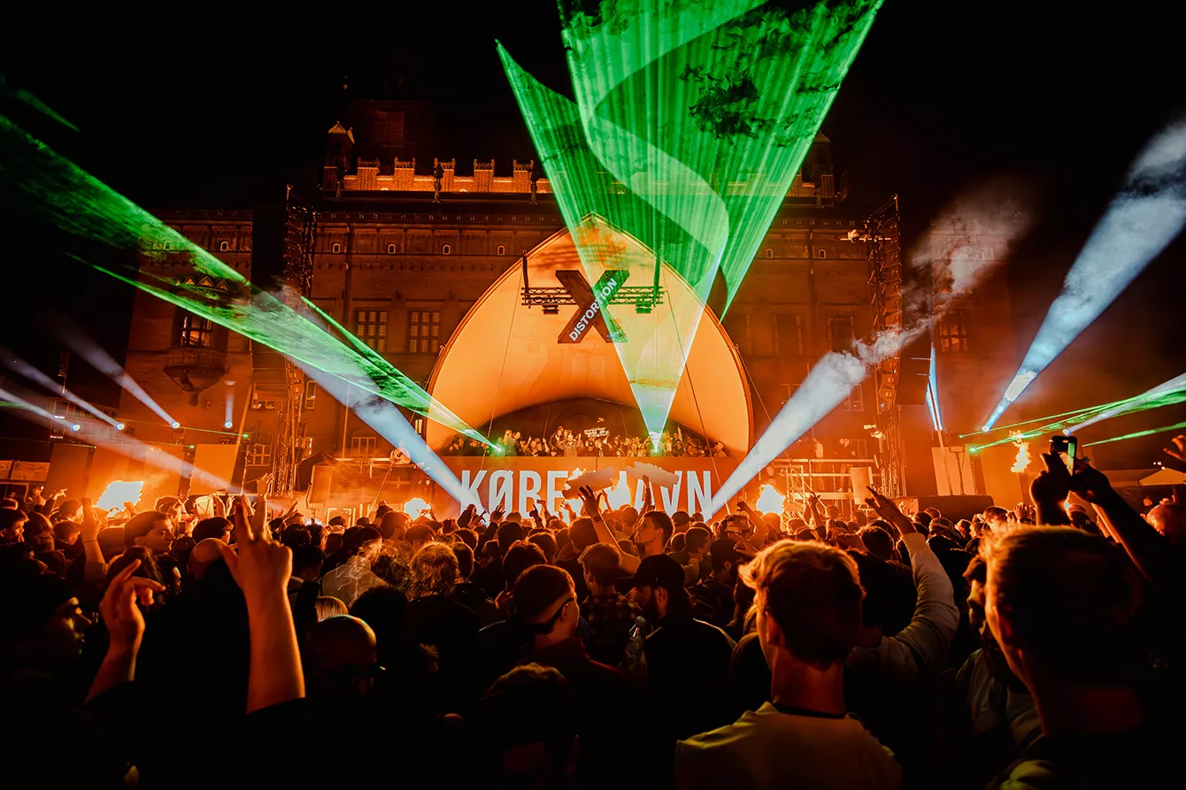 Foto: Mattia Benedetti (de første 14 fotos) og Klara Løkke (resten), Distortion / www.cphdistortion.dk