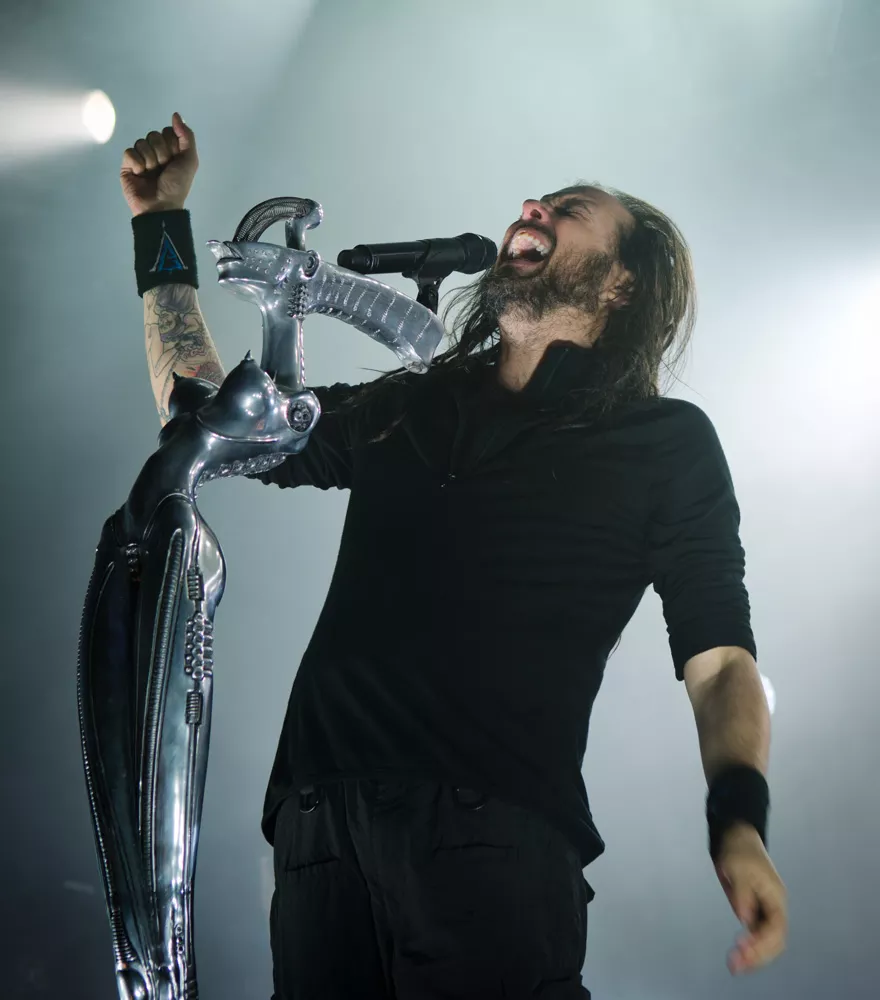 Hør: Korn remixer Rihanna 