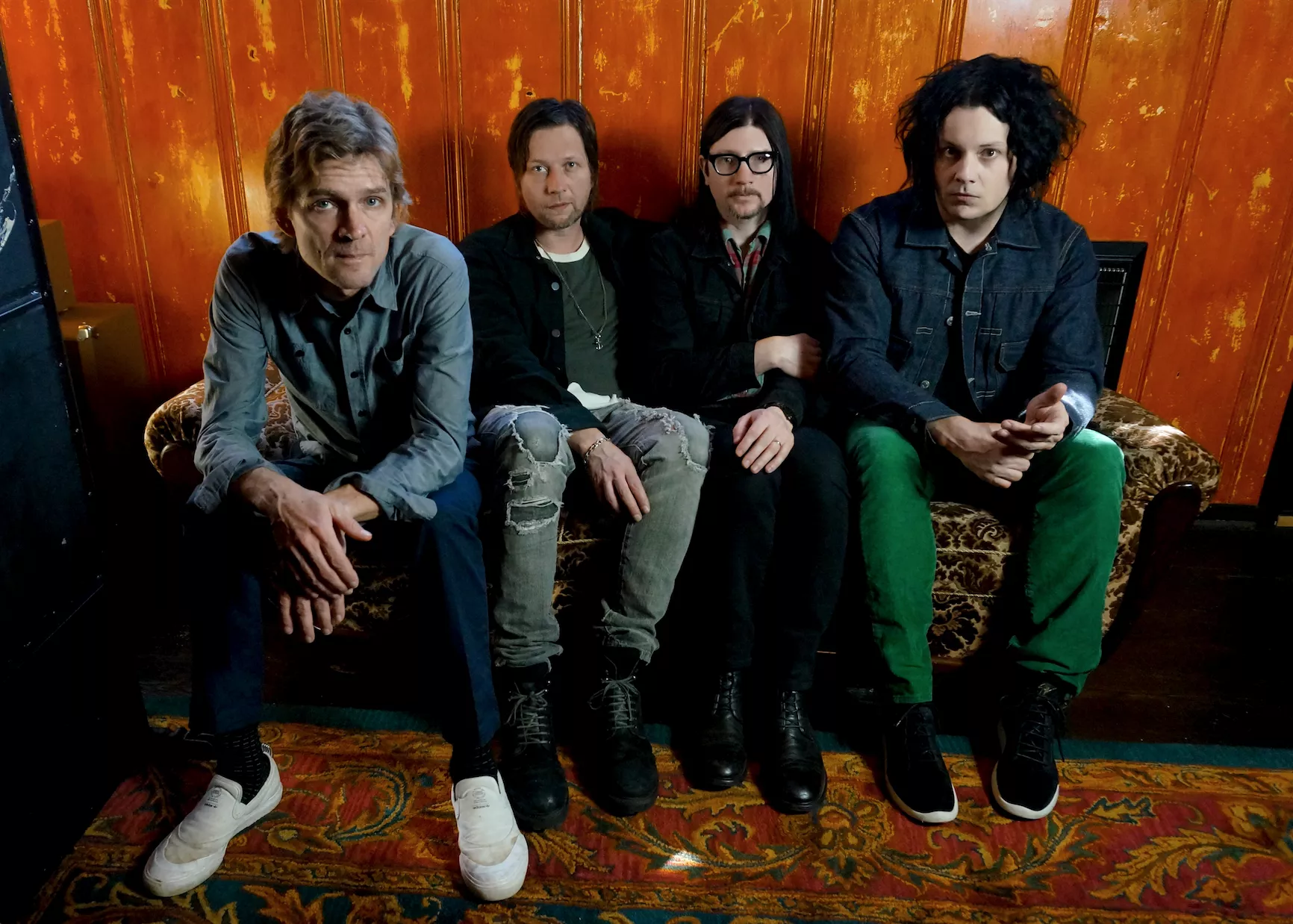 The Raconteurs offentliggør nyt album