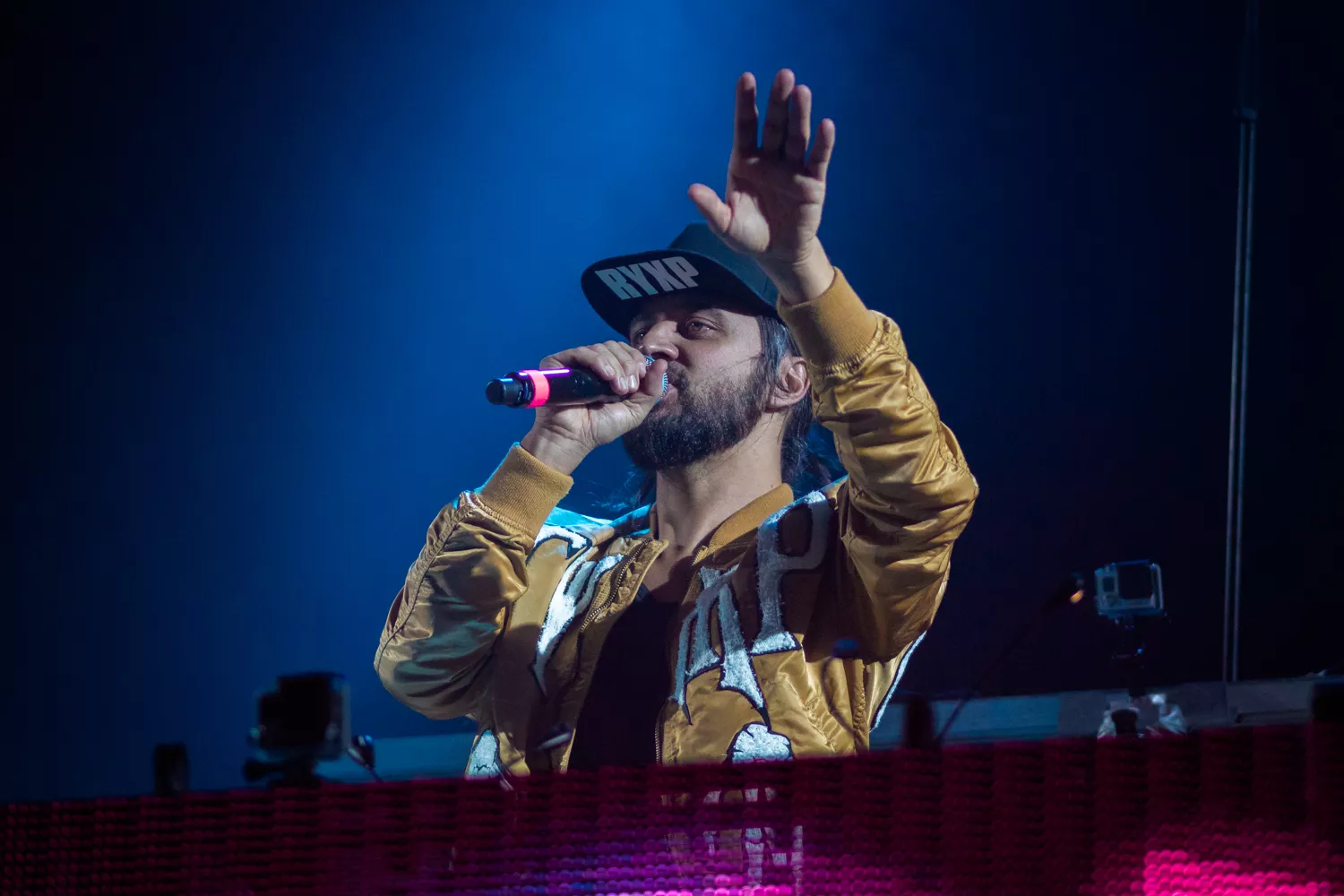 Lover spektakulært DJ-sett med Röyksopp