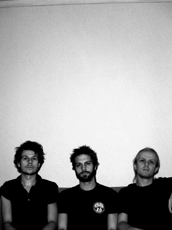 Gasblaa får pladekontrakt