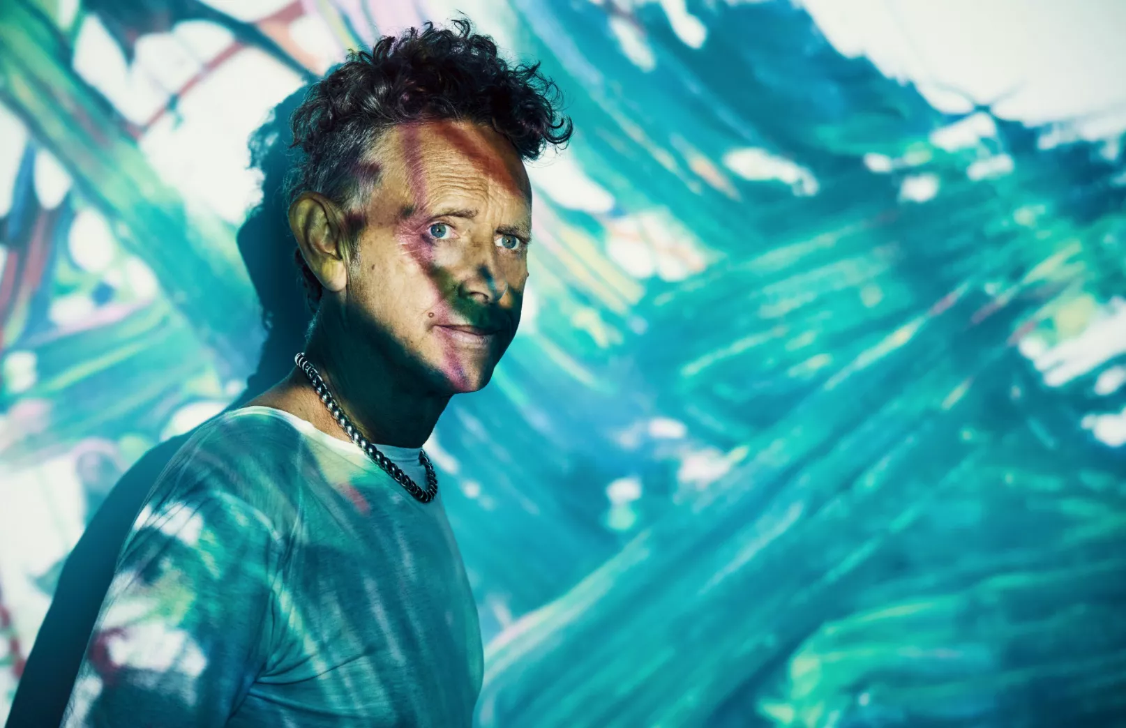 Mørkt og retroklingende frikvarter fra ikoniske Gore