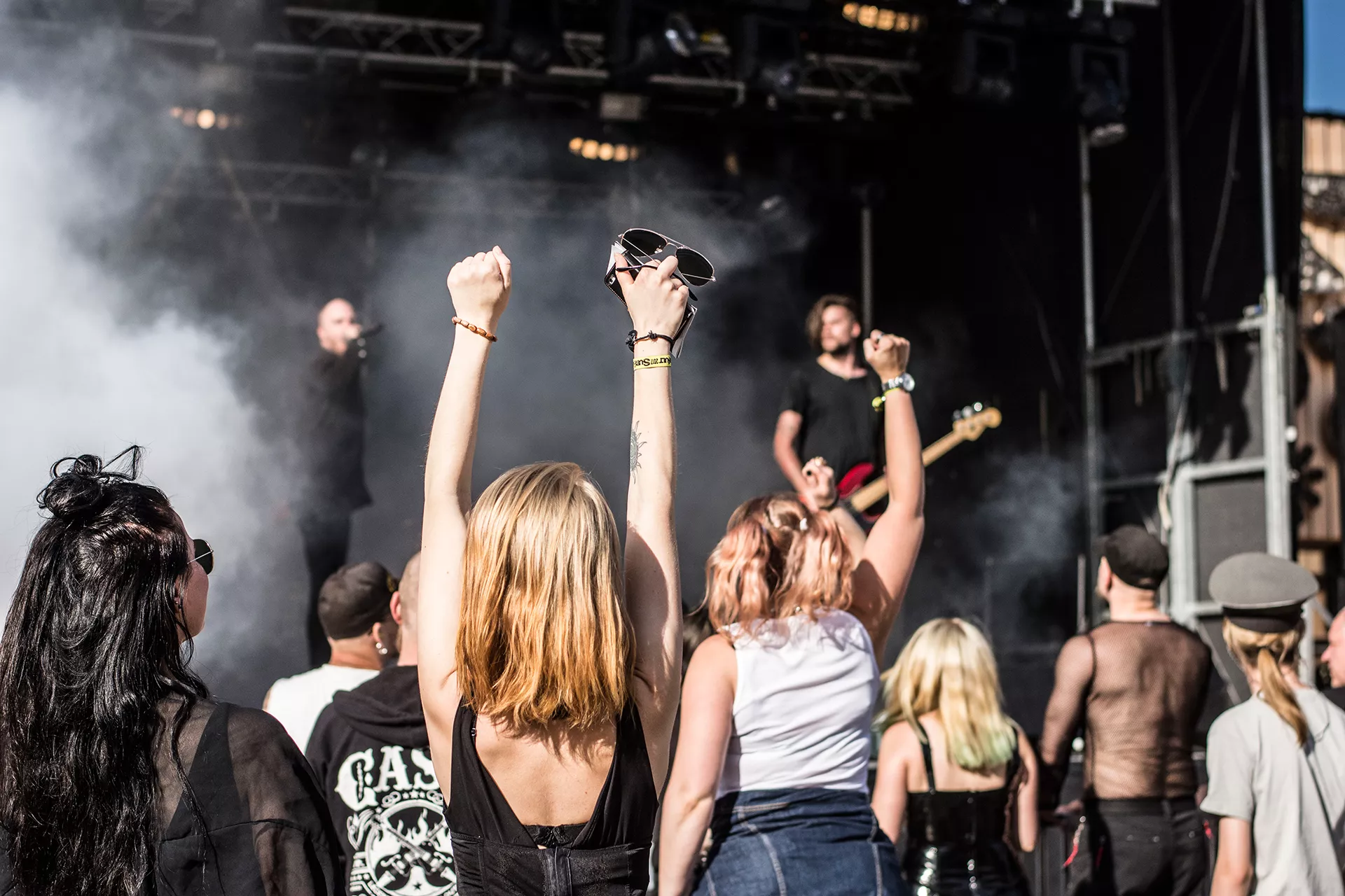 Släpper sina första namn