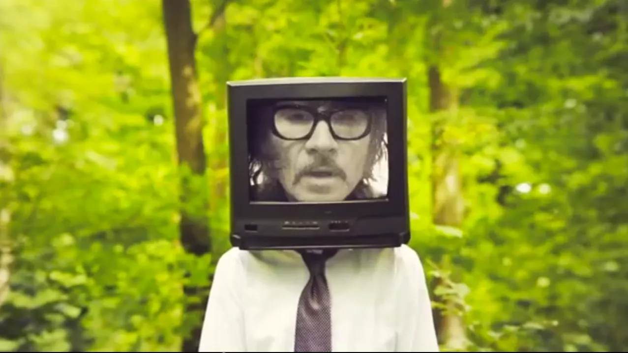 Malmöband samarbetar med grungeikon