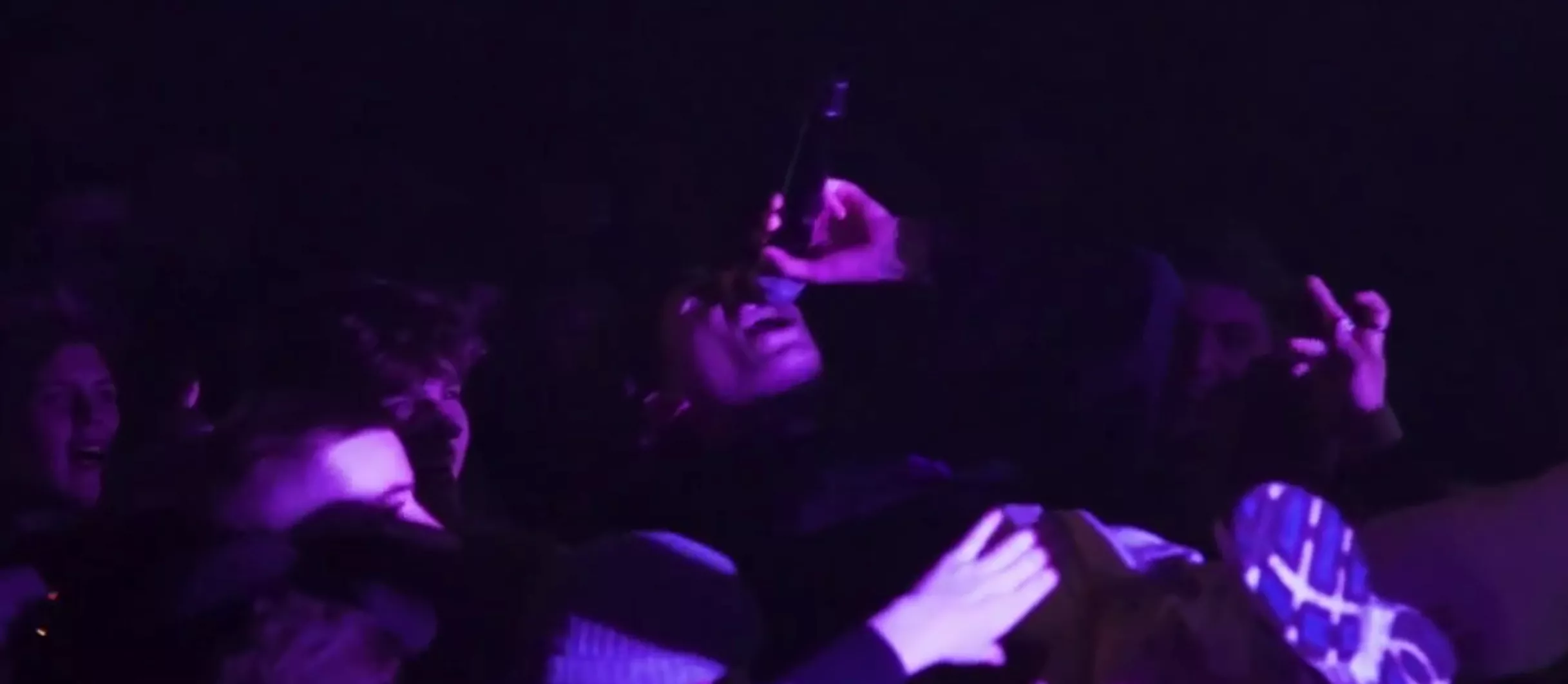 Barselona ser tilbage på et heftigt år i ny video