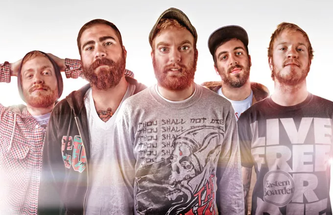 Four Year Strong turnerar med nytt album
