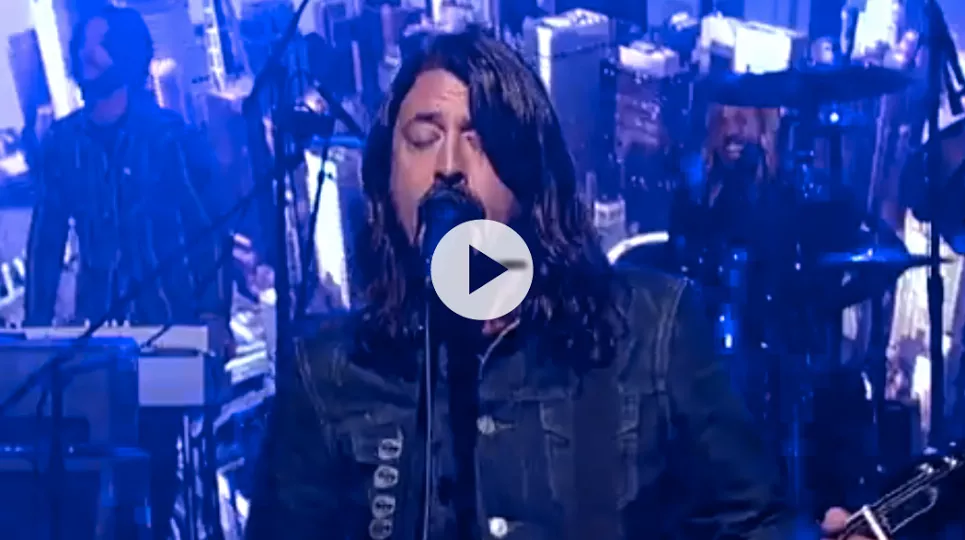 Se Foo Fighters spille ny single for første gang