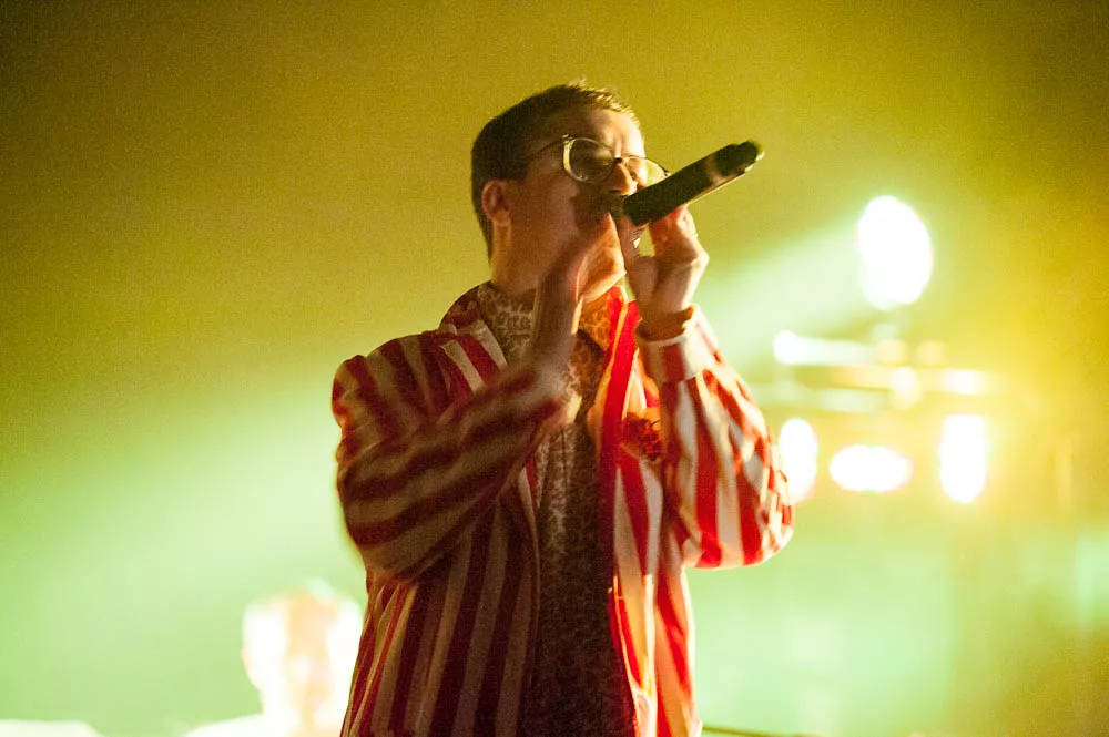 Hot Chips frontman går solo