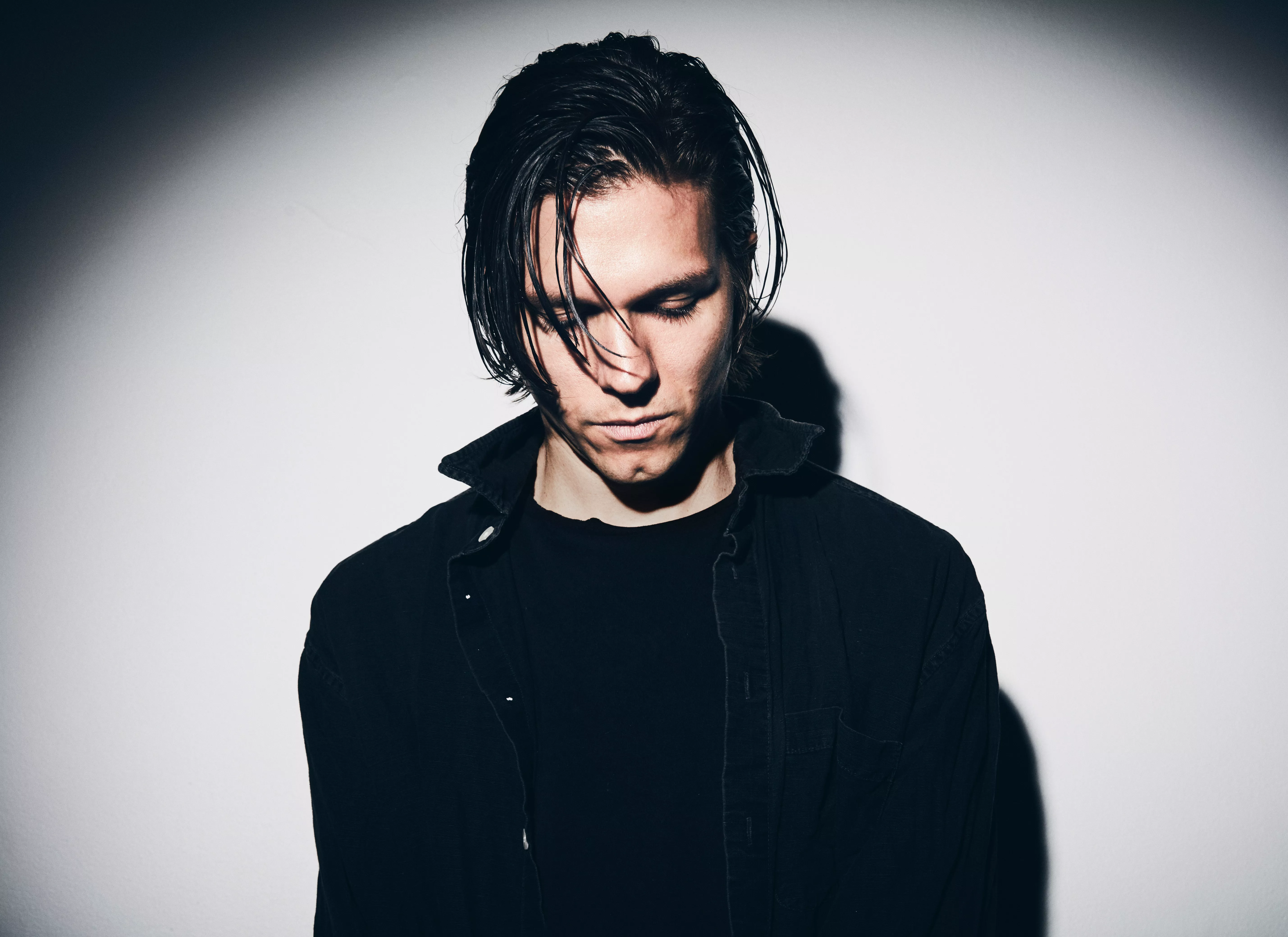 Hurula drar ut på lång turné