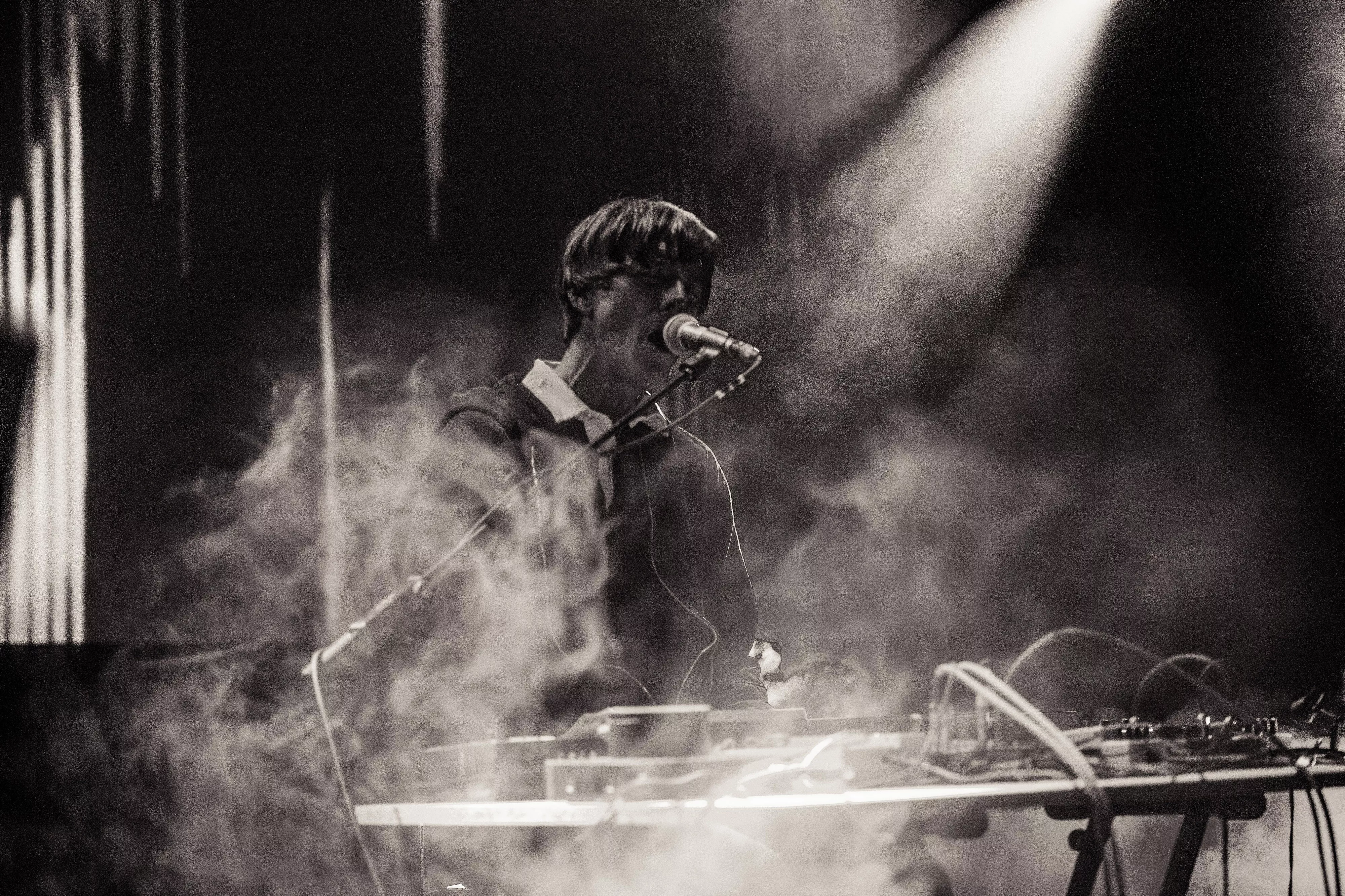 Det gör ont när hjältar brister  