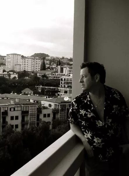 Mauro Scocco gör musik för nyskilda