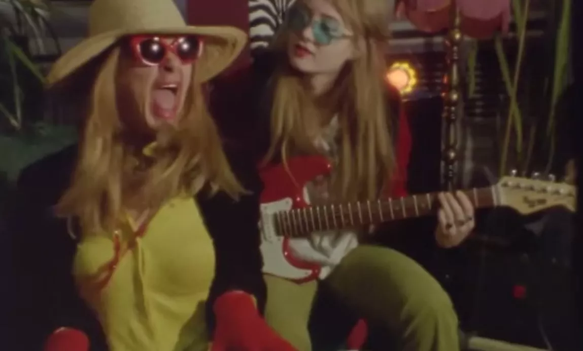 VIDEOPREMIÄR: Surreal Lovers – Kinky Man