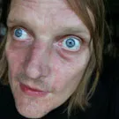 Universal skriver kontrakt med Fritz Fatal