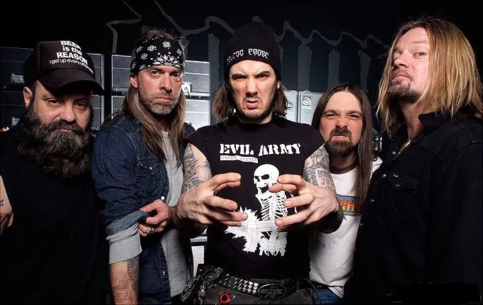 Down: Diary Of A Mad Band - Europe In The Year of VI