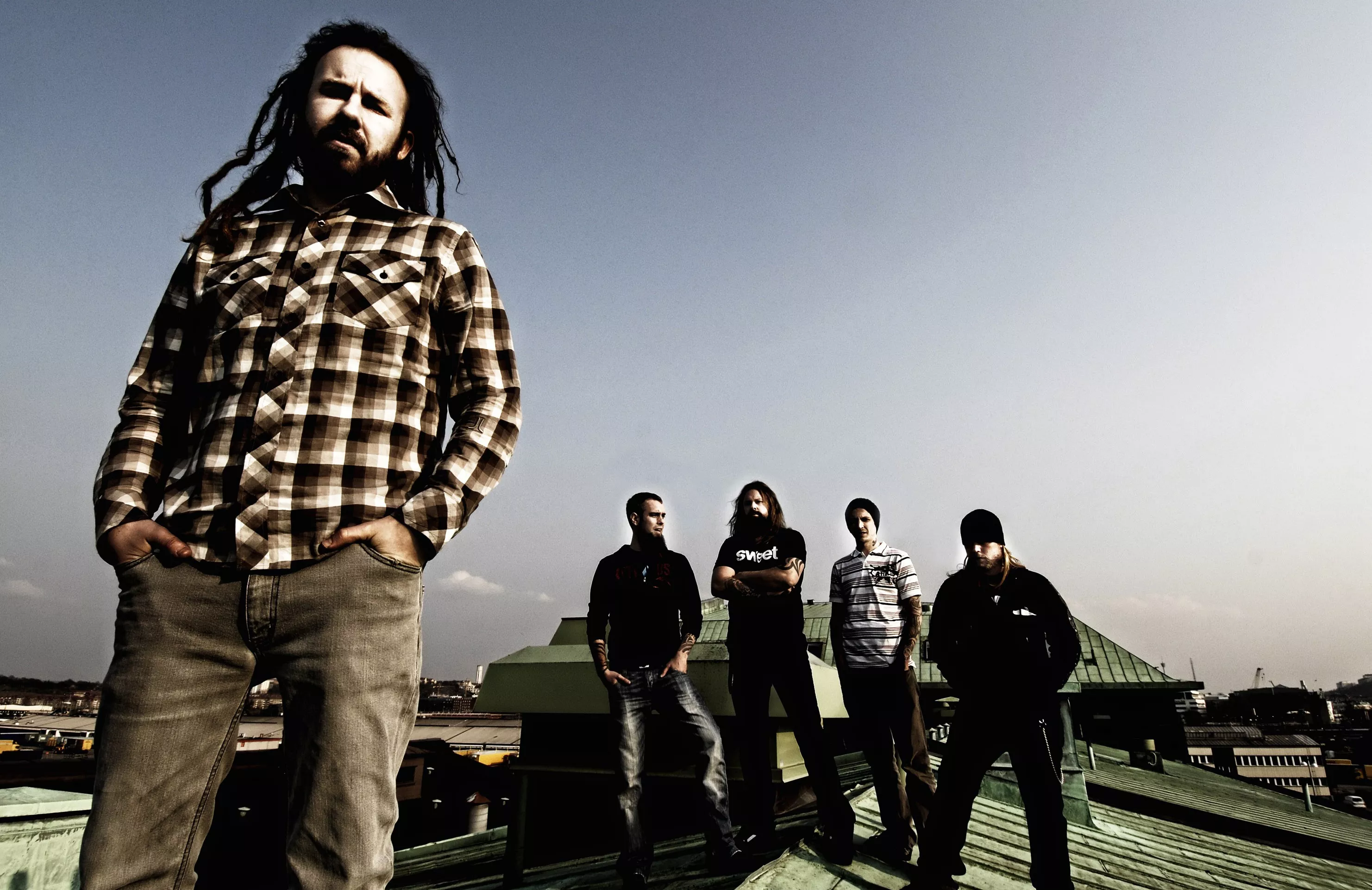 In Flames spelar in i klassisk studio