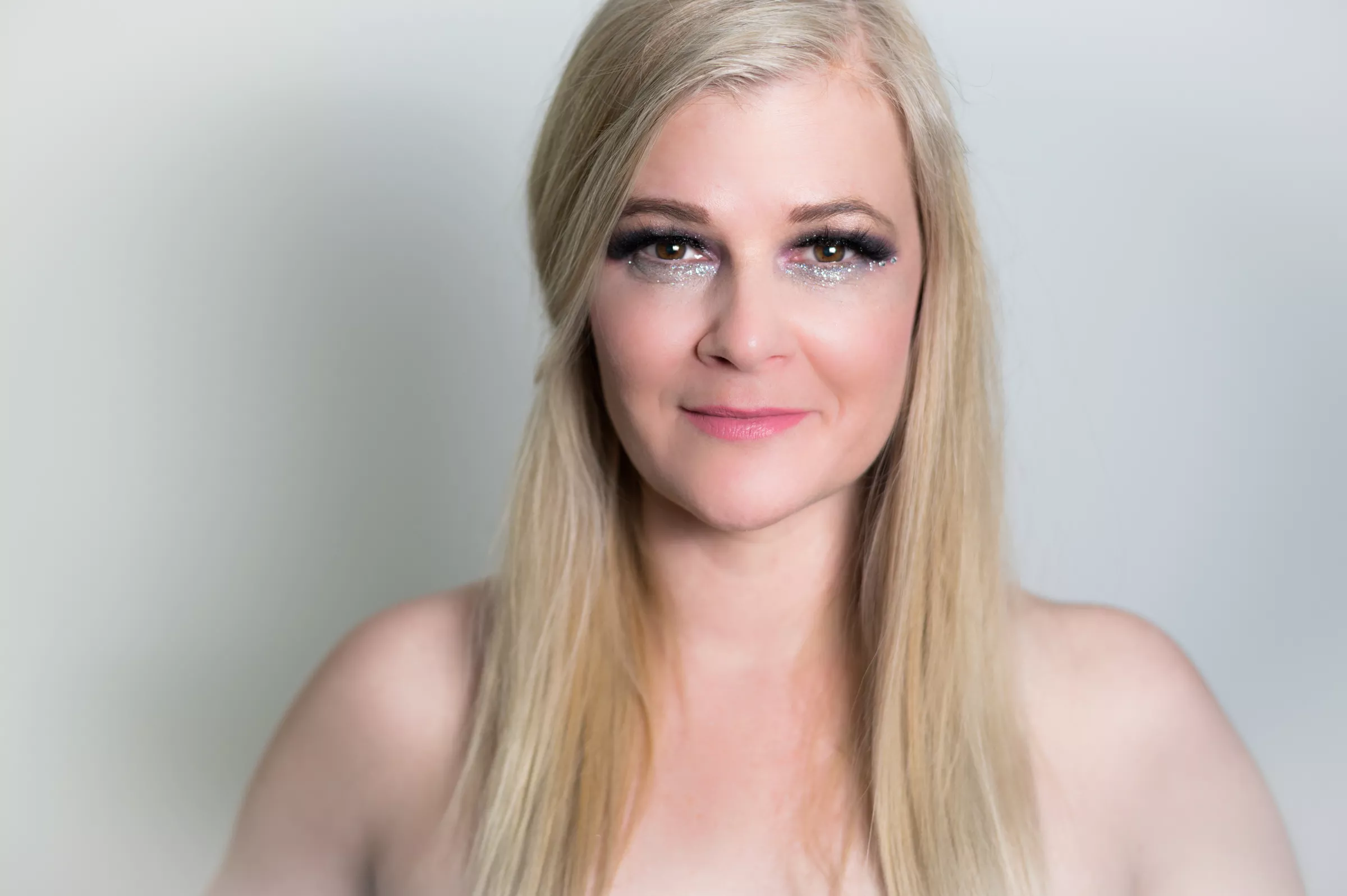 Et nyt navn – men et levet liv, med drømme af fremtidssange