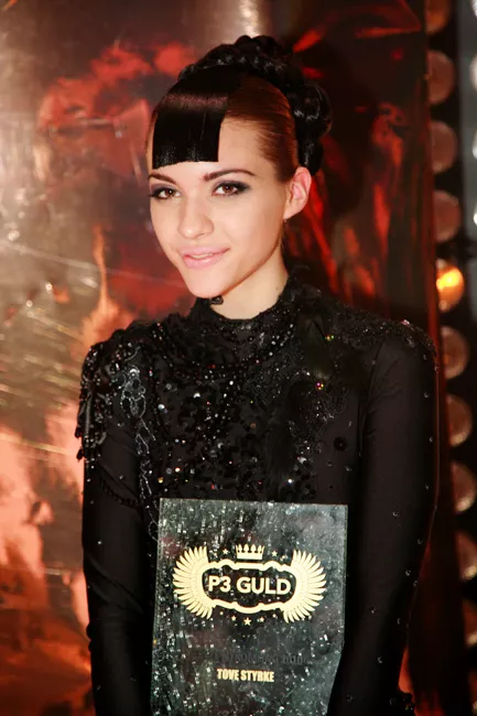 Tove Styrke till Popadelica