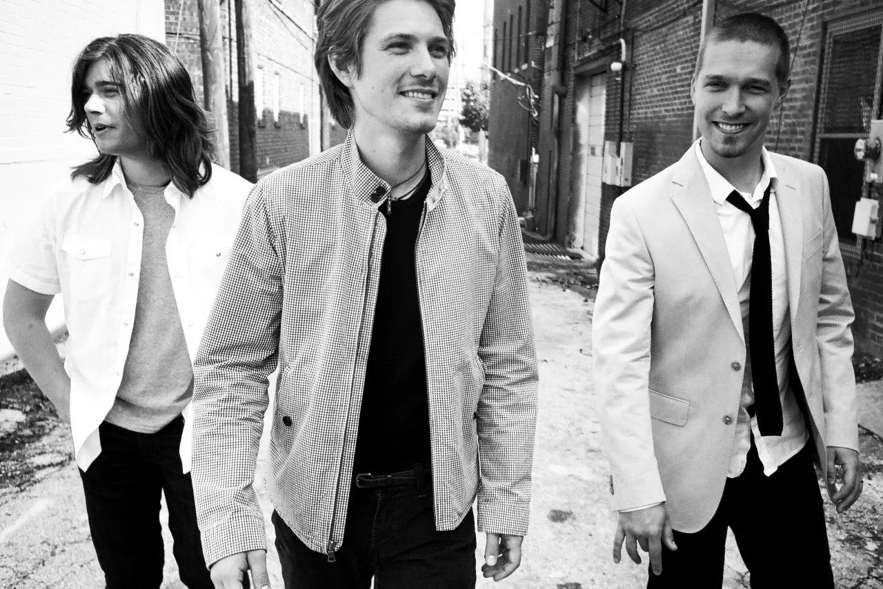 Hanson irettesætter Kings Of Leon og Oasis