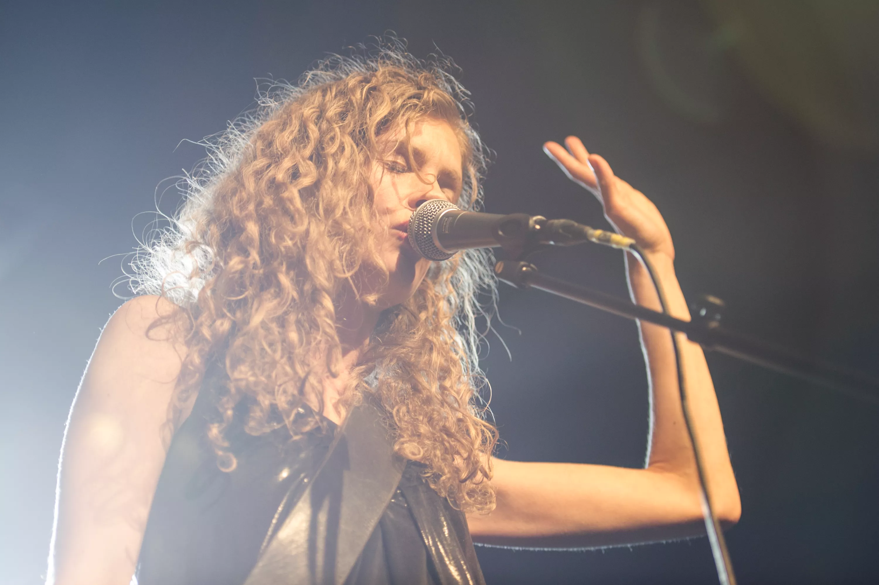 Kirstine Stubbe Teglbjærg laver coverversion af Lars H.U.G.