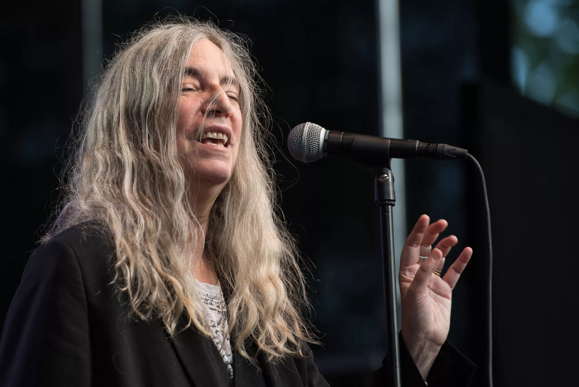 70 år i dag: Læs stort portræt af og interview med Patti Smith – Rock'n'Rimbaud
