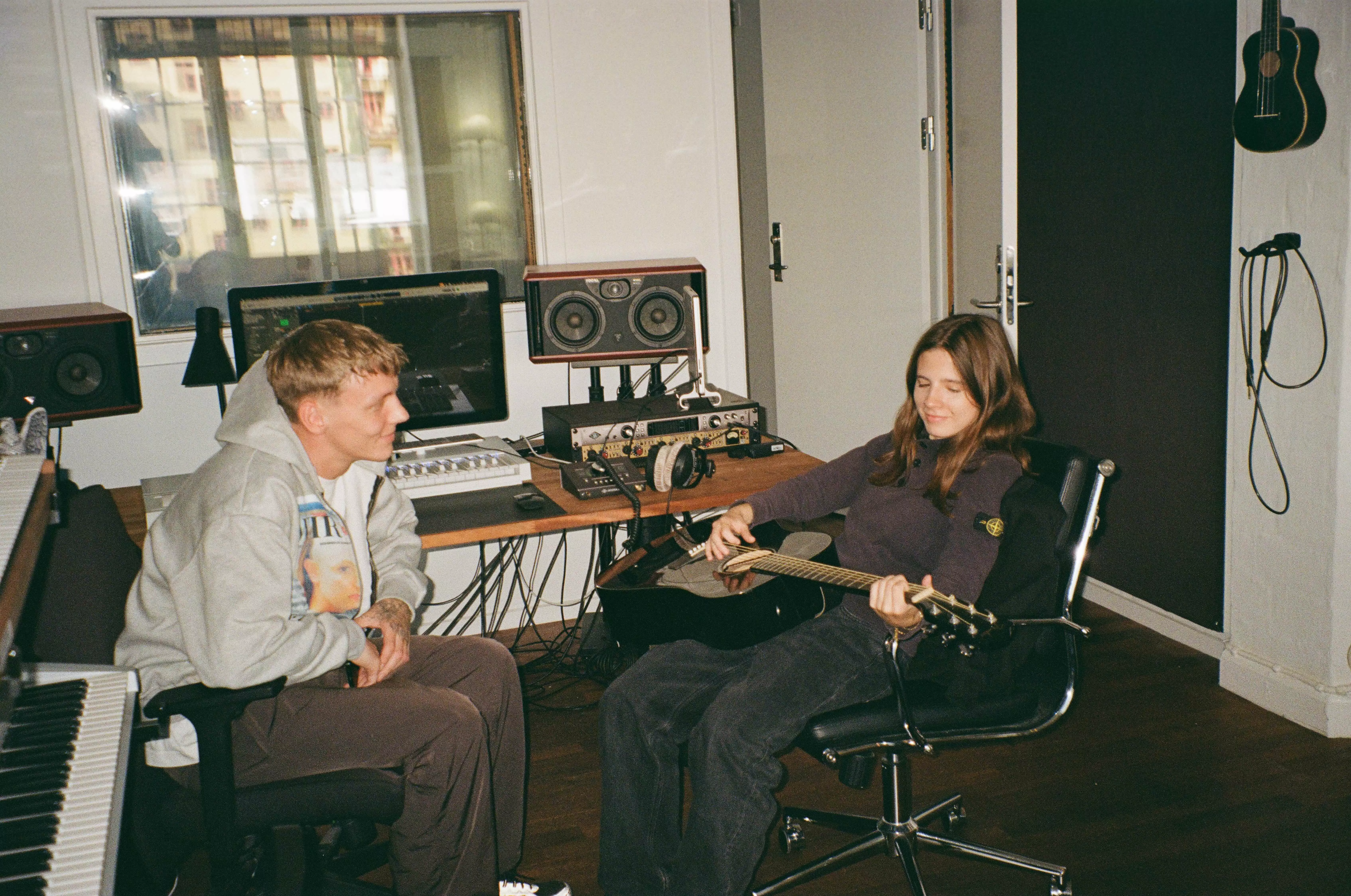 Ugens hitlisteopdatering: Aphaca må give sin tunge førsteplads videre til nyt, dansk samarbejde