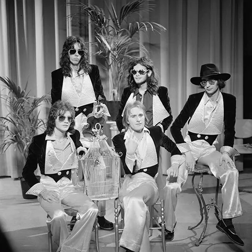 Steve Harley & Cockney Rebel i hollandsk tv, 1974. Foto: AVRO via Wikipedia Commons
