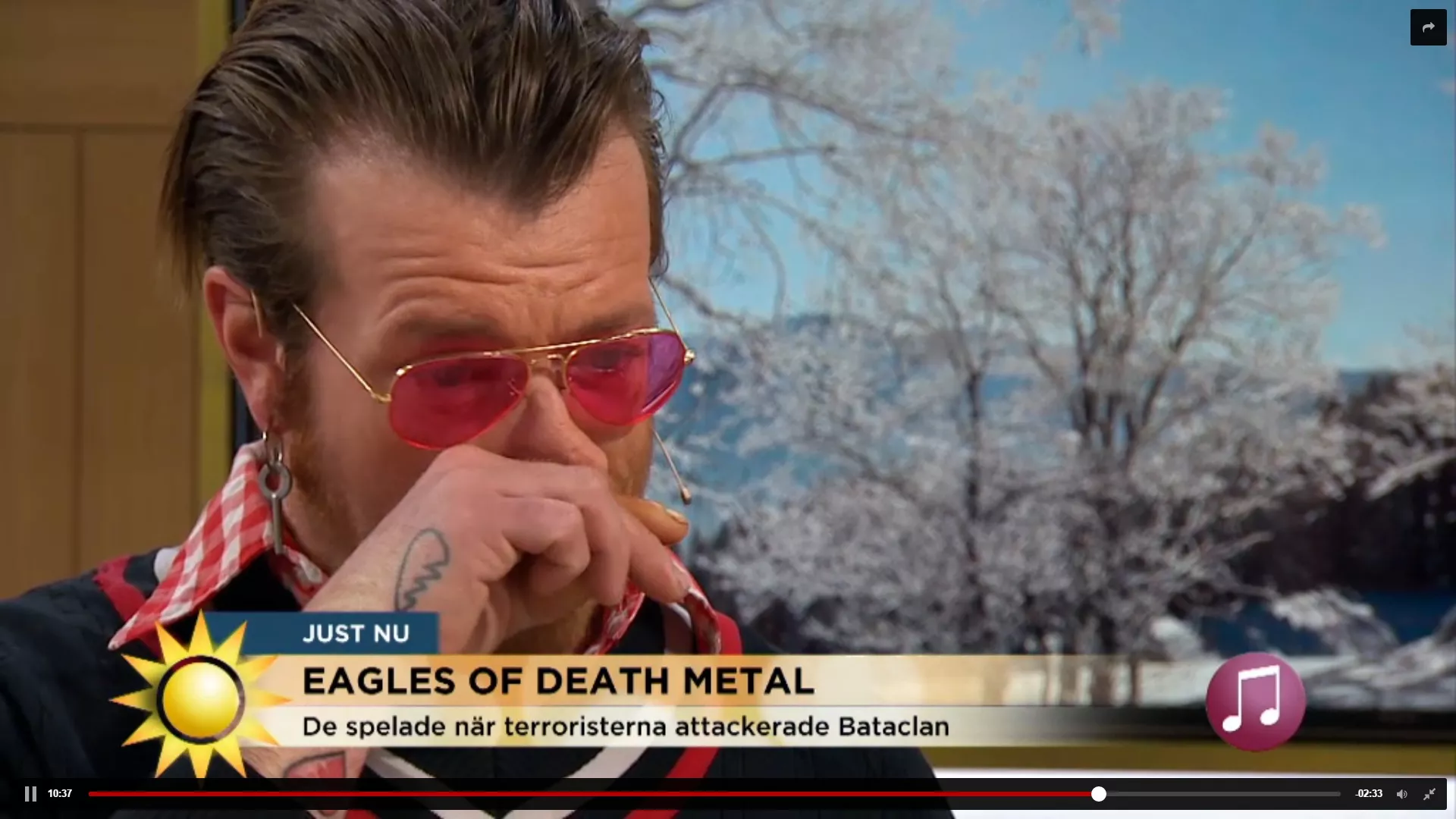Se Jesse Hughes i känslosam intervju om terrordådet