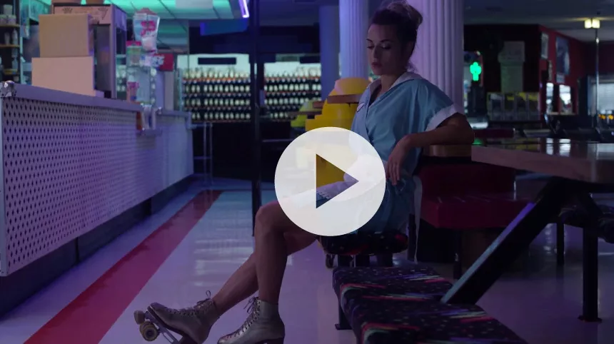 Se Norah Jones' nye tekstvideo til  det rørende nummer "Tragedy"