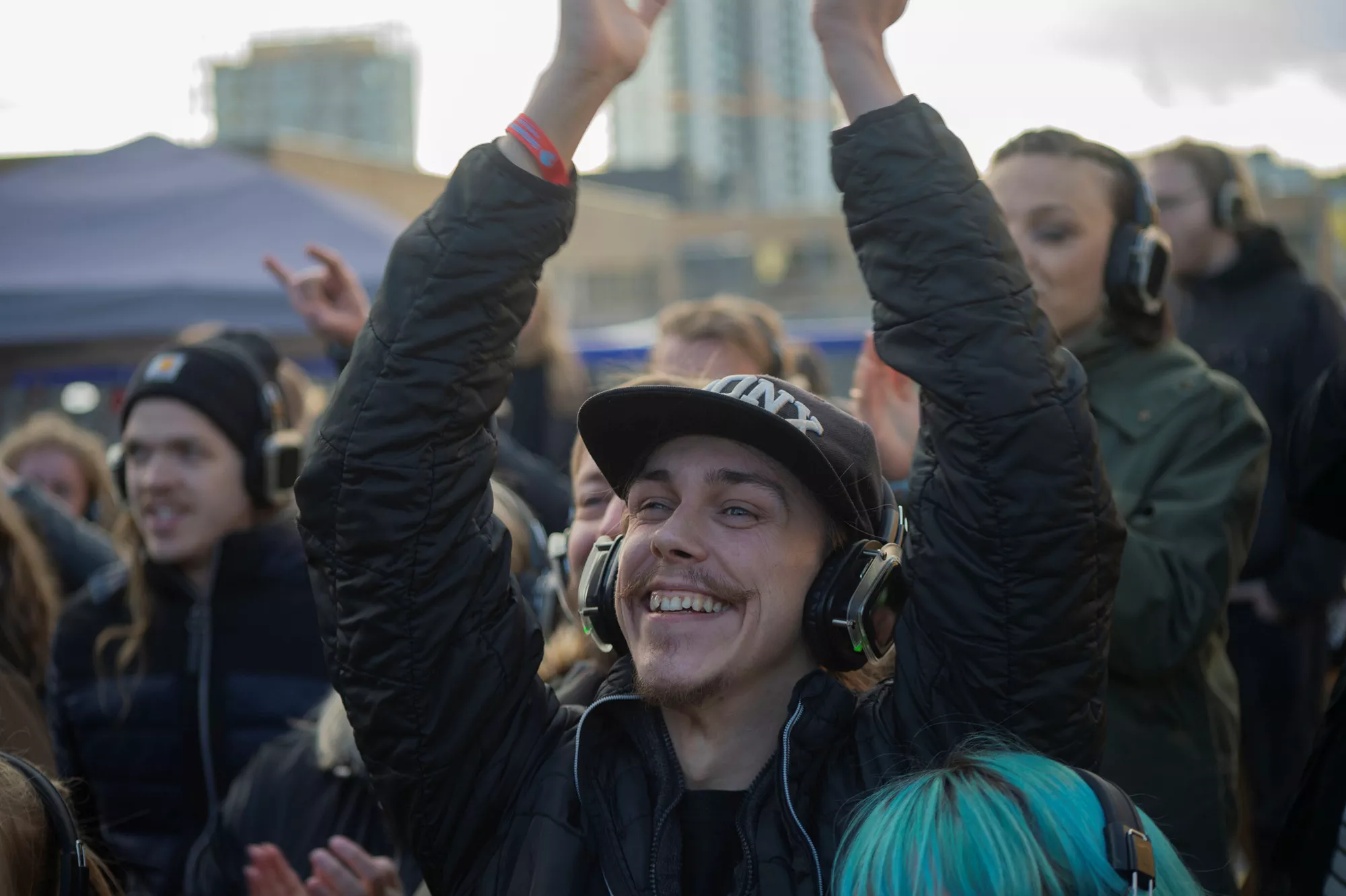 NYE NAVNE TIL SPOT '24: Fra 45-årig indie-darling til kritikerrost black metal