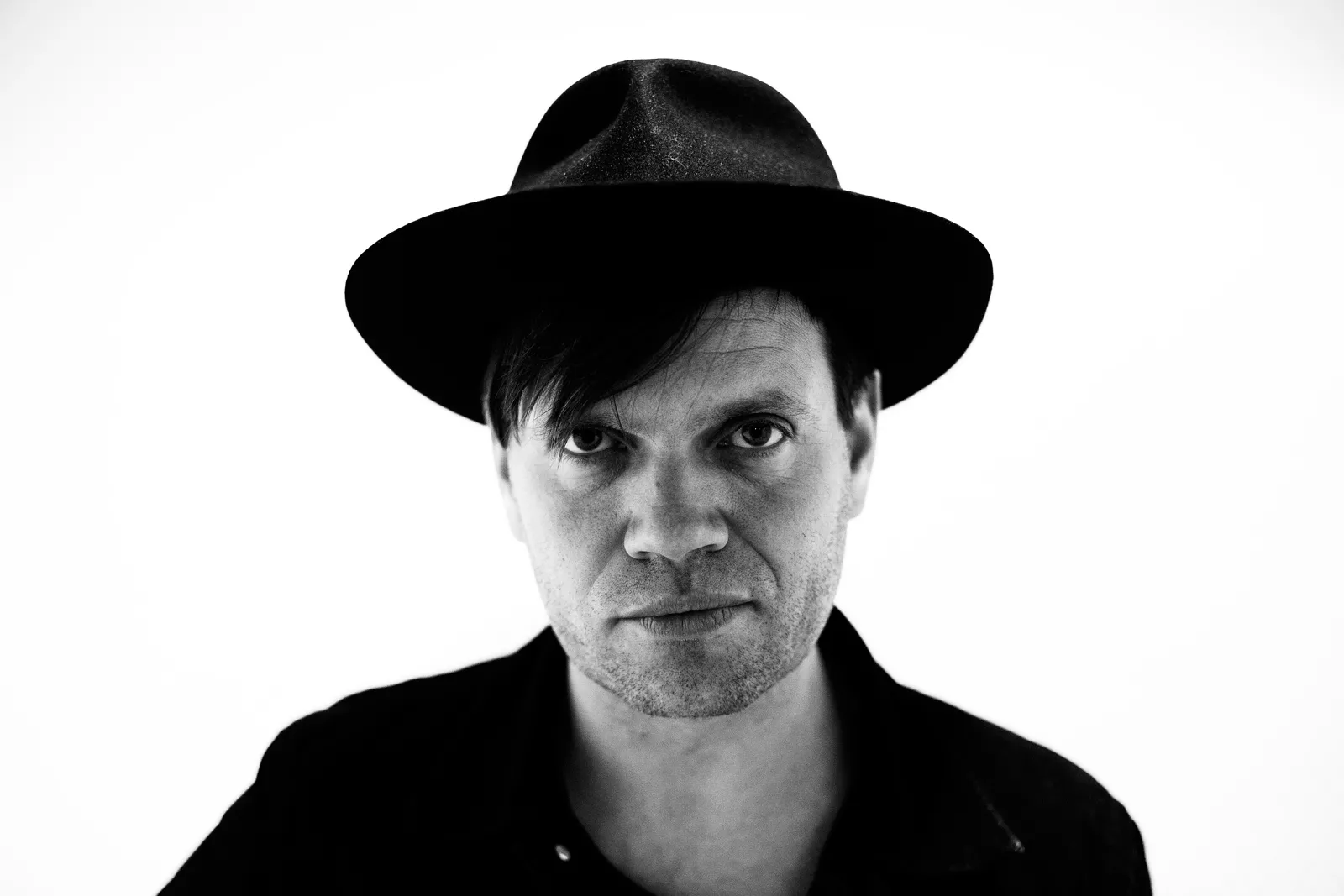 Maler videre på lerretet han begynte på med forrige album