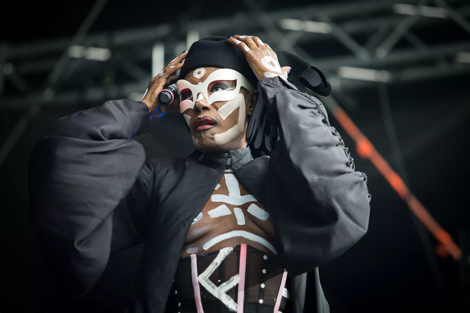 Grace Jones: Plenen, Bergenfest