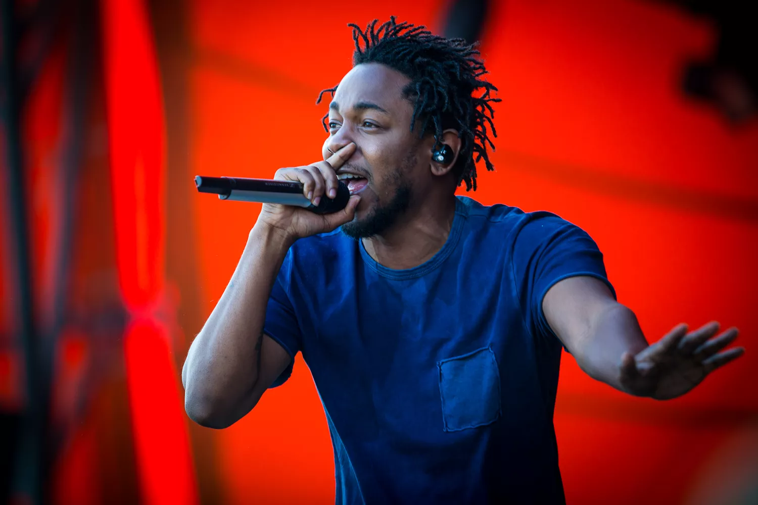 Kendrick Lamar överraskar fansen
