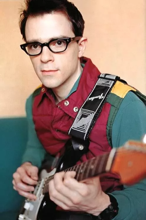 Rivers Cuomo på hospitalet efter busulykke