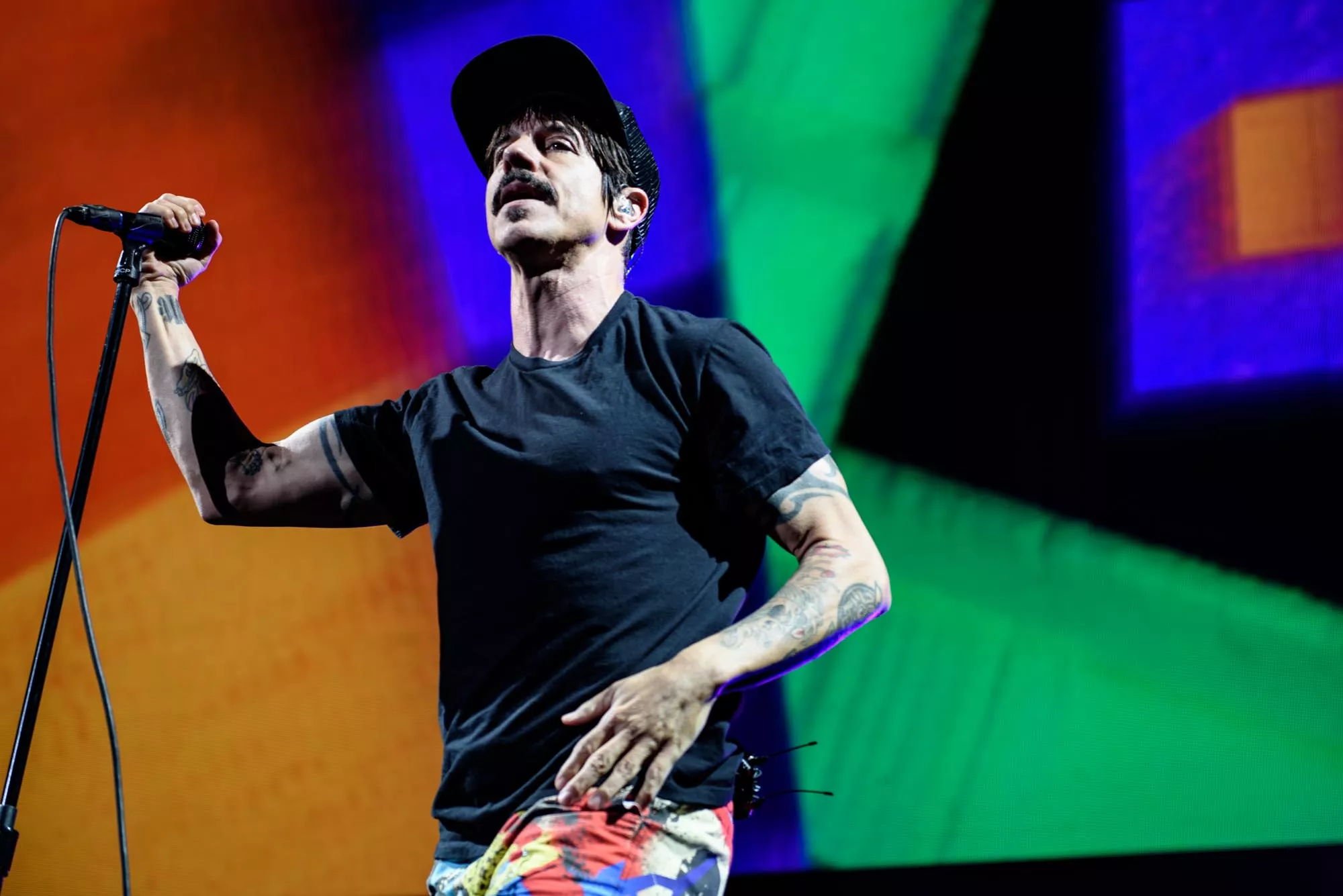 Et billede fra Red Hot Chili Peppers koncert ved pyramiderne i Giza. 