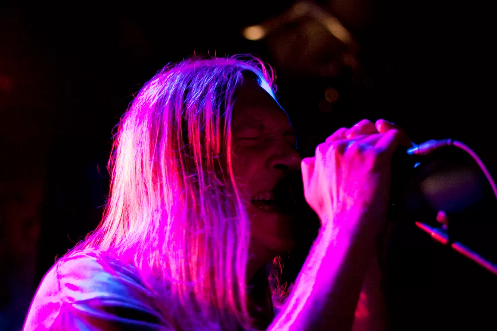 When Saints Go Machine: Blå, Oslo