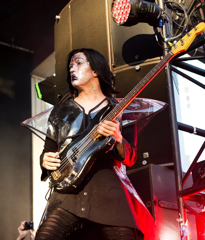 Marilyn Manson sparkar basist efter övergreppen