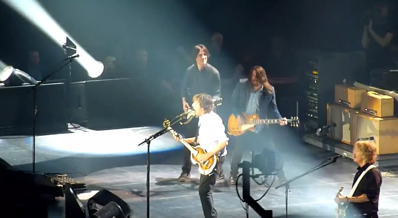Dave Grohl havde planer om at invitere Paul McCartney på scenen