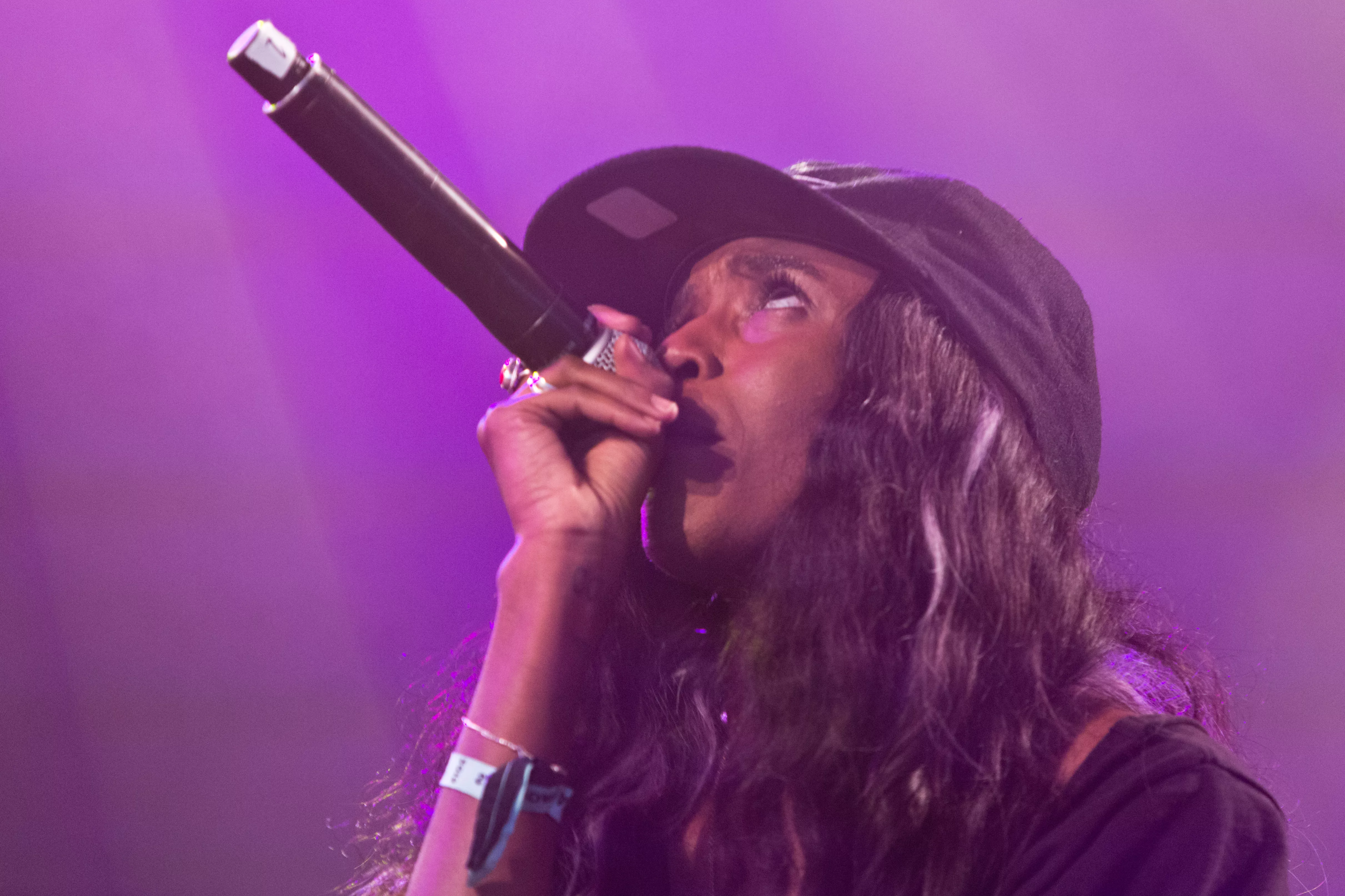 Angel Haze : Tinderbox, Gul Scene
