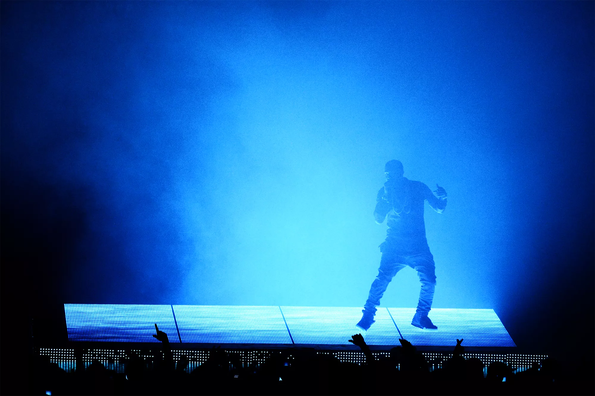 Kanye West skaber opmærksomhed på Twitter - igen, igen, igen