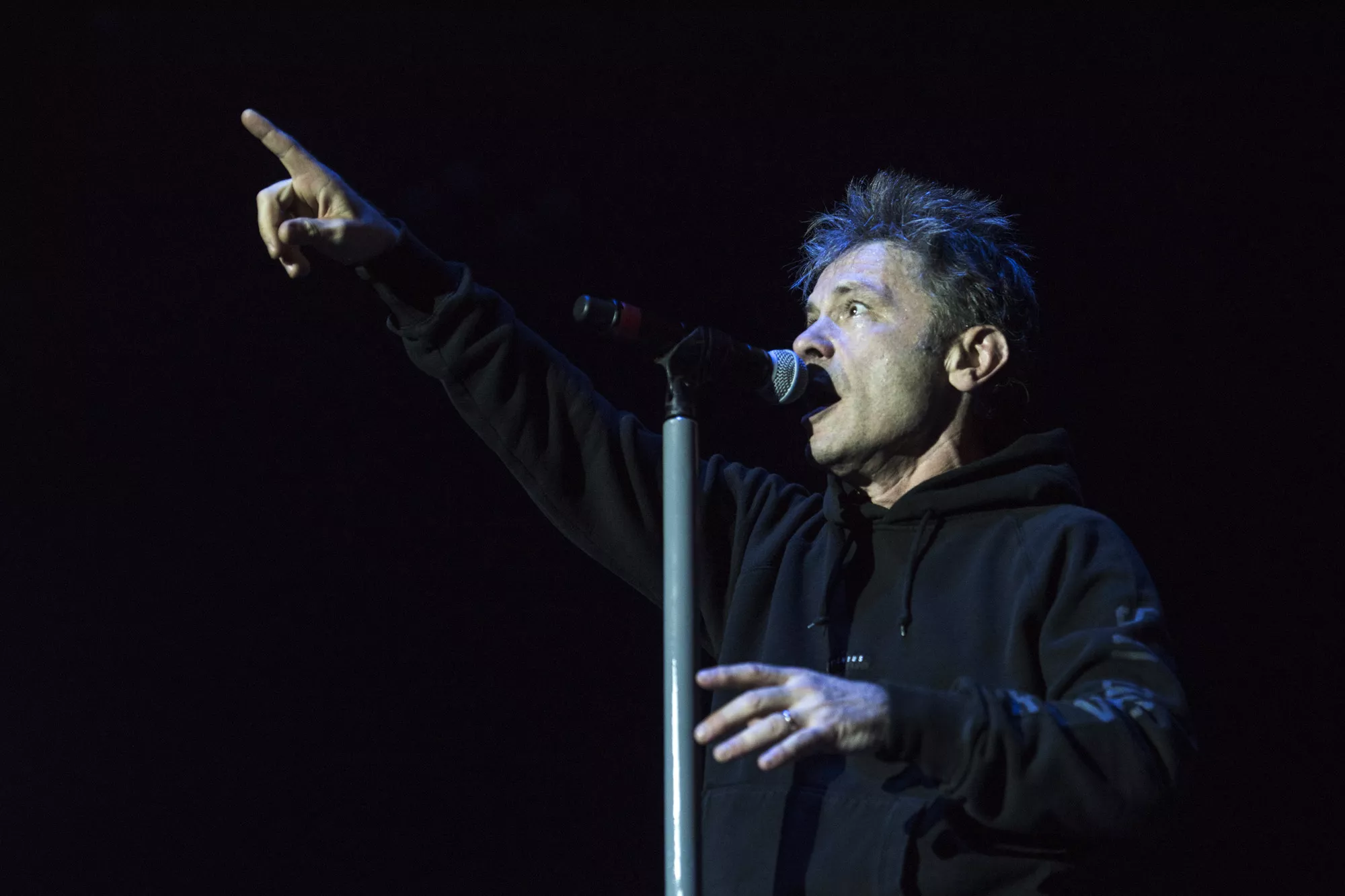 12.000 publikummer fik jern på