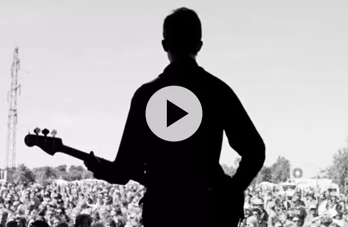 Se flot Get Your Gun-video fra turnélivet