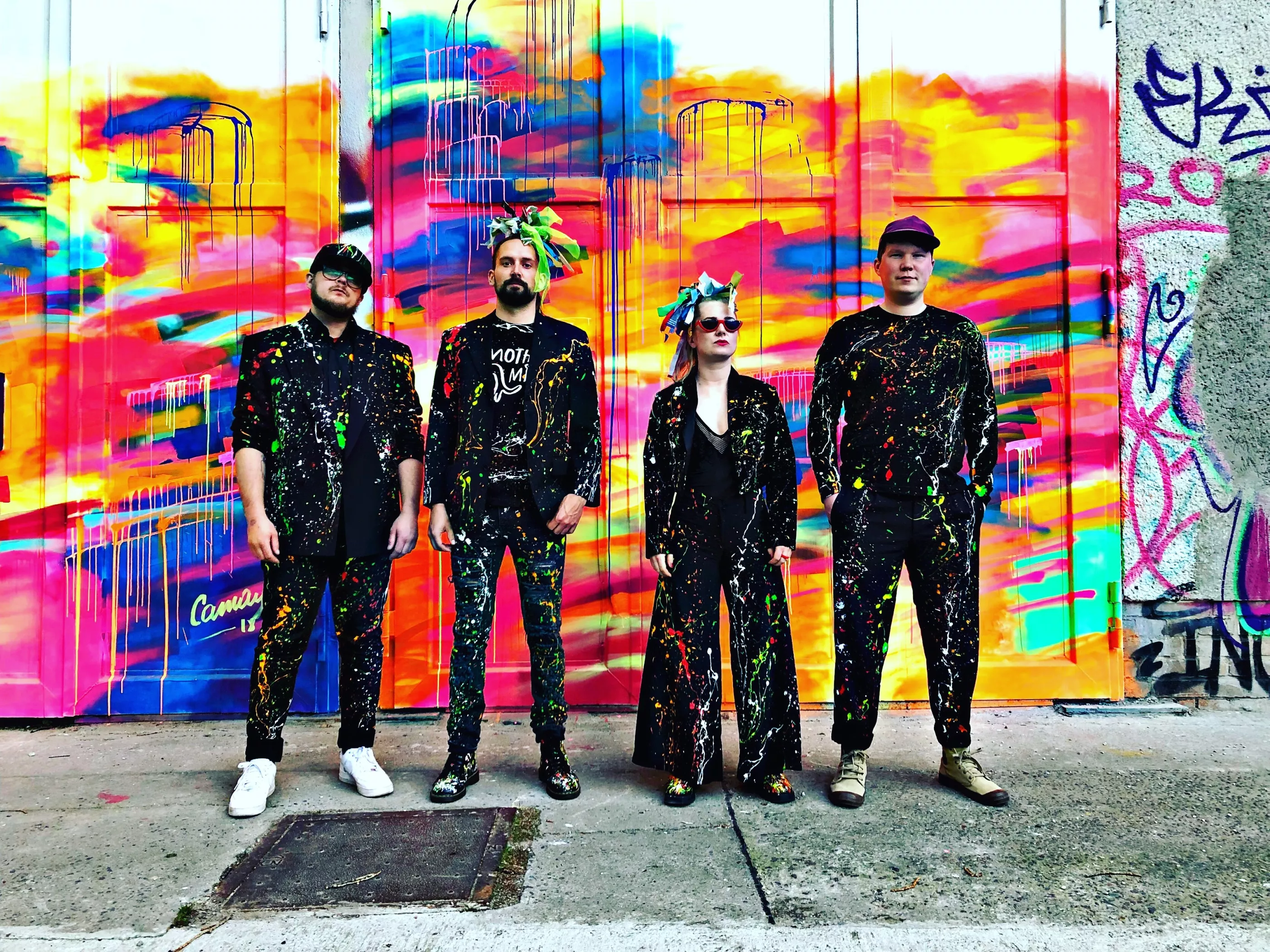 PREMIÄR: Skruvat och avantgarde om global uppvärmning