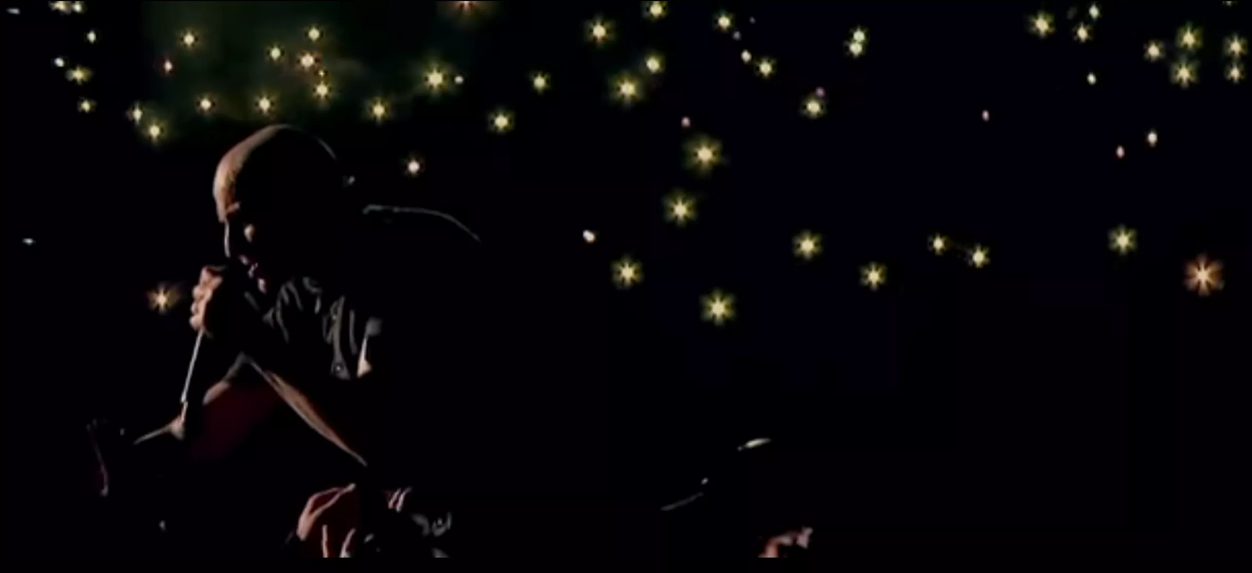 Linkin Park mindes Chester Bennington med koncert og rørende video