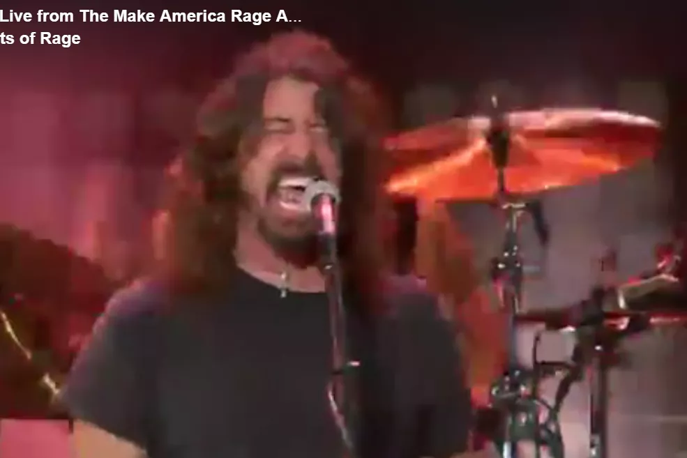 Se Dave Grohl göra Prophets Of Rage till en megasupergrupp