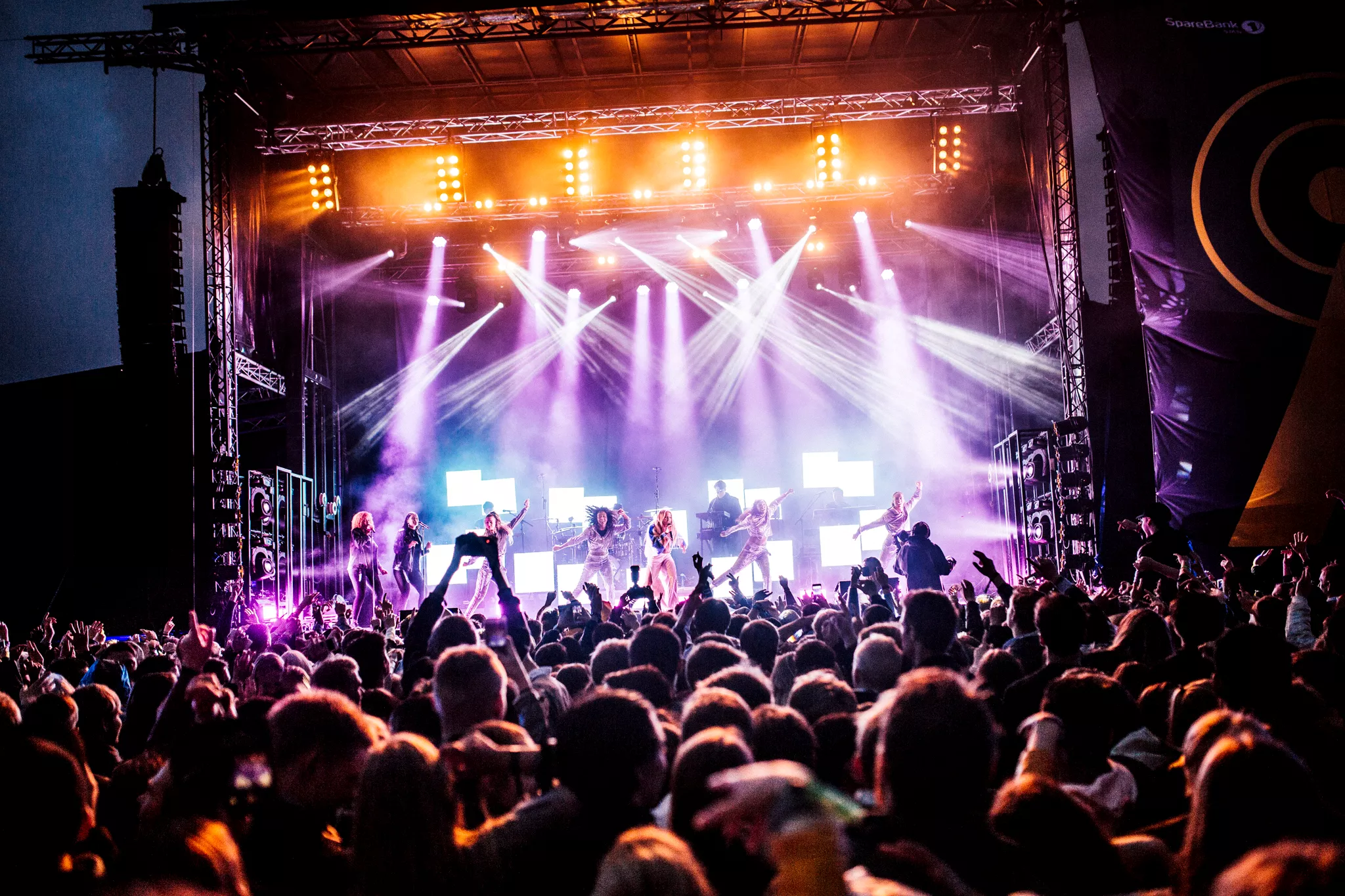 Flytter festivalen innendørs grunnet varslet ekstremvær