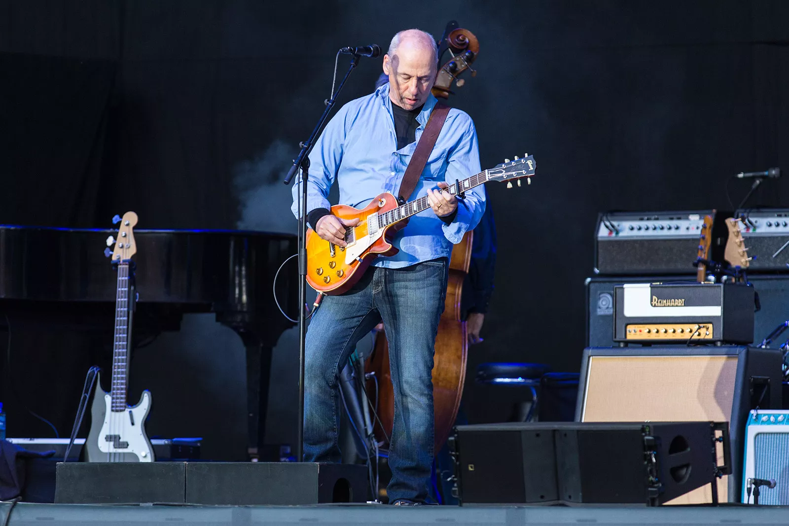 Mark Knopfler: Hovedscenen, Norwegian Wood